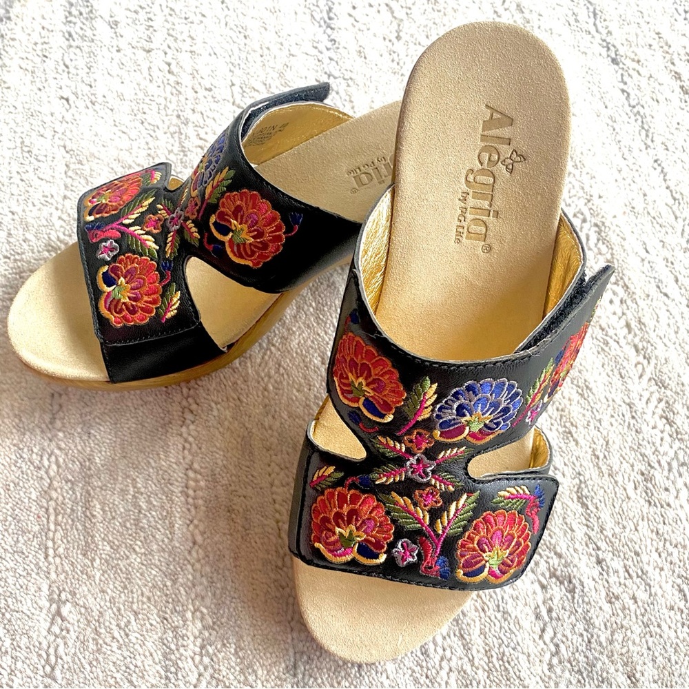 NIB NEW Alegria by PG Lite Linn Black Needles and Pins Embroidered Wedge Sandals - Picture 2 of 14